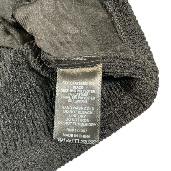 ASTR The Label Size Small Black Fitted Square Low Back Rushed Sides NWT - Picture 9 of 10